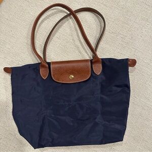 Longchamp Le Pliage Medium Shopping Tote in Navy